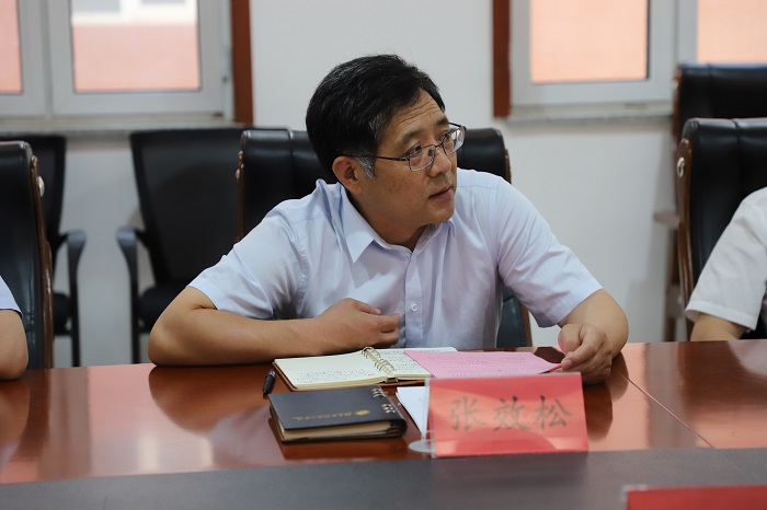 2.党委副书记、校长张效松发表讲话.jpg 2.党委副书记、校长张效松发表讲话.jpg